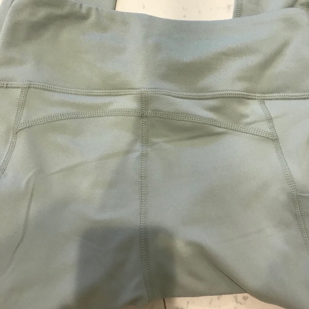 3/$15✨Mint ankle/full length leggings with pockets